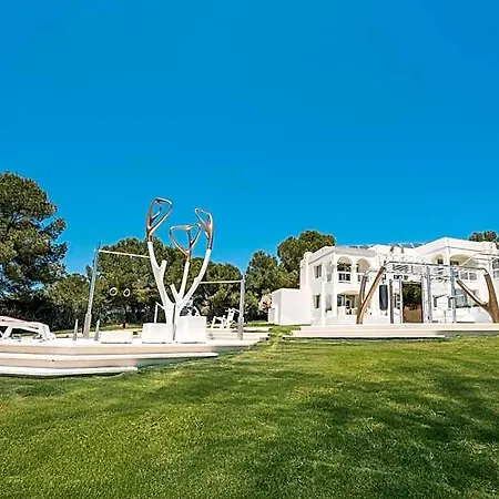 Destino Five Ibiza - 5-star Grand Luxe - Free Entrance To Pacha Club Santa Eularia des Riu