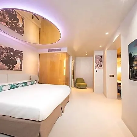 Hotel Destino Five Ibiza - 5-star Grand Luxe - Free Entrance To Pacha Club Santa Eularia des Riu